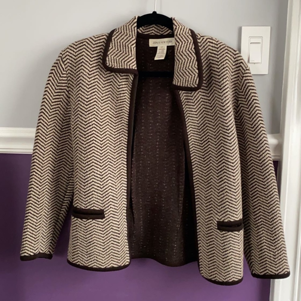 Comfy Brown Patterned Jacket